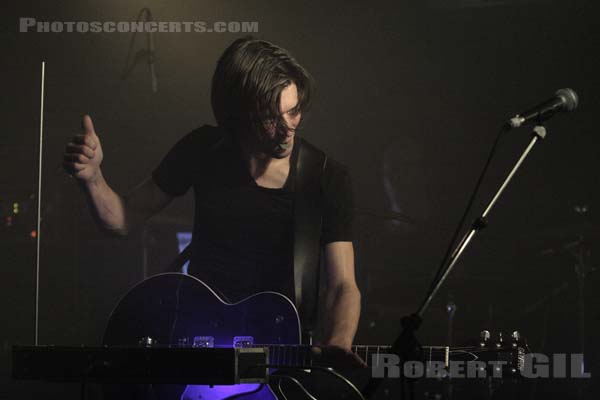 DOMINIC SONIC - 2007-09-27 - PARIS - La Boule Noire - 